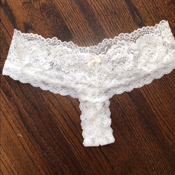 Hanky Panky NWOT white thong